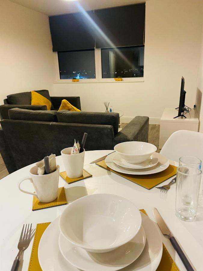 #0509 Two Bedroom Serviced Apartment- Free Parking Derby Eksteriør bilde